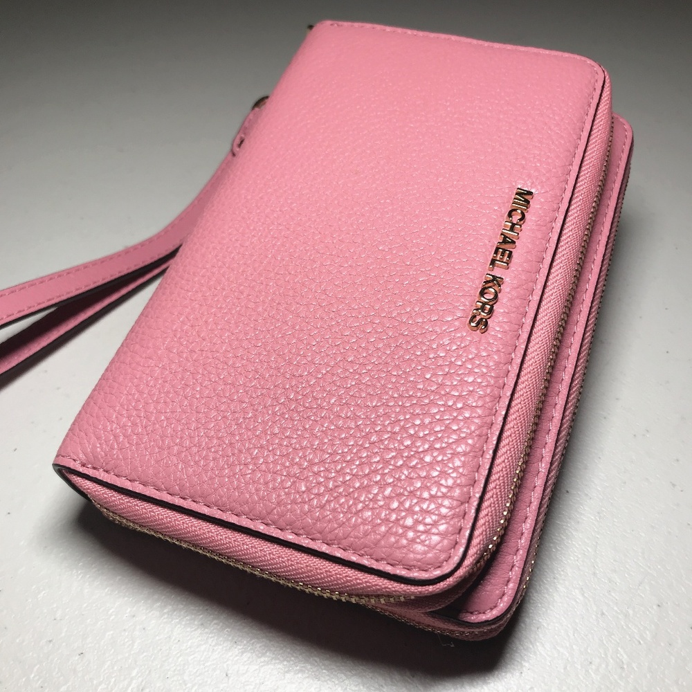 Michael Kors ADELE LG Flat Leather Phone case